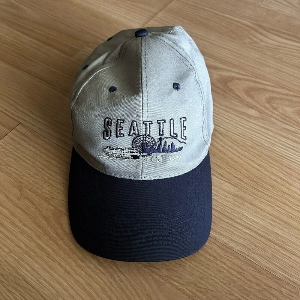 NEW Seattle Shirt Company Gray Blue Cap Adult OS